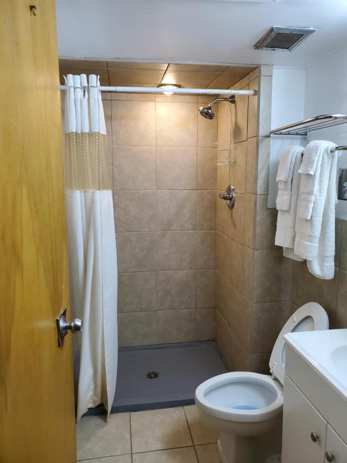 Budget Inn Of 베이 시티 외부 사진