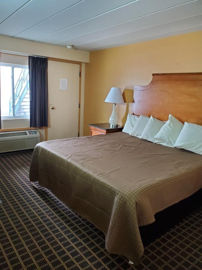 Budget Inn Of 베이 시티 외부 사진